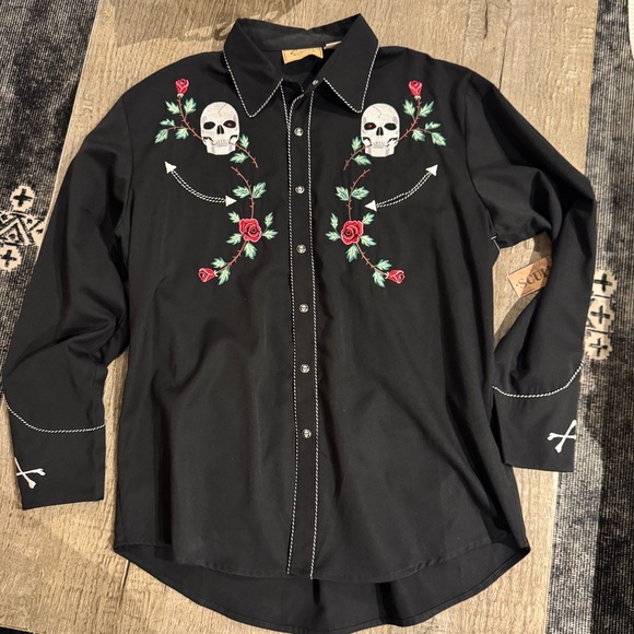 Scully Men’s Snap Shirt. - Picture 3 of 11